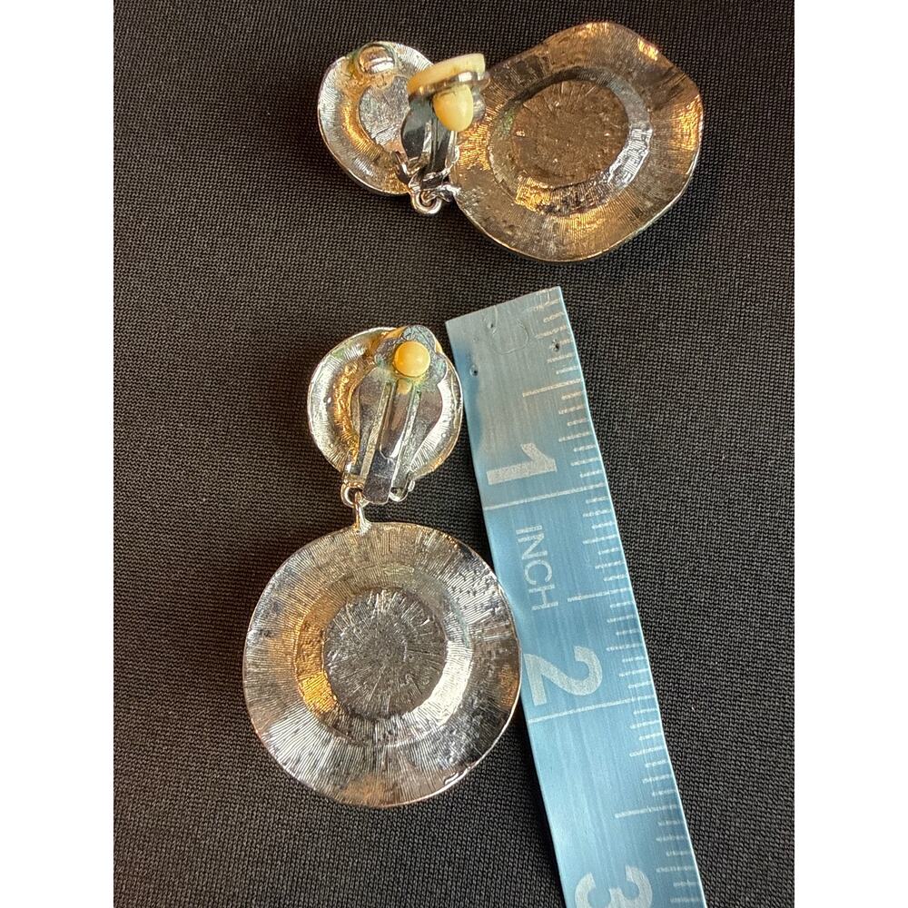Silvertone with Pearl Dangle Disk Clip on Earrings - Picture 3 of 4